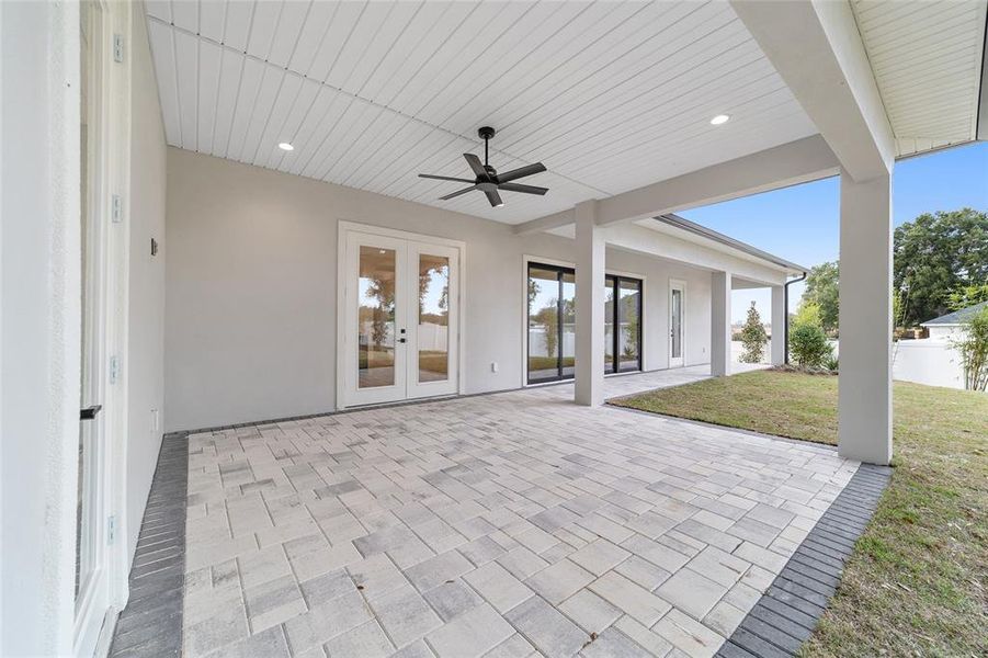 Exterior details and patio area of a home in , Ocala (Image 33).