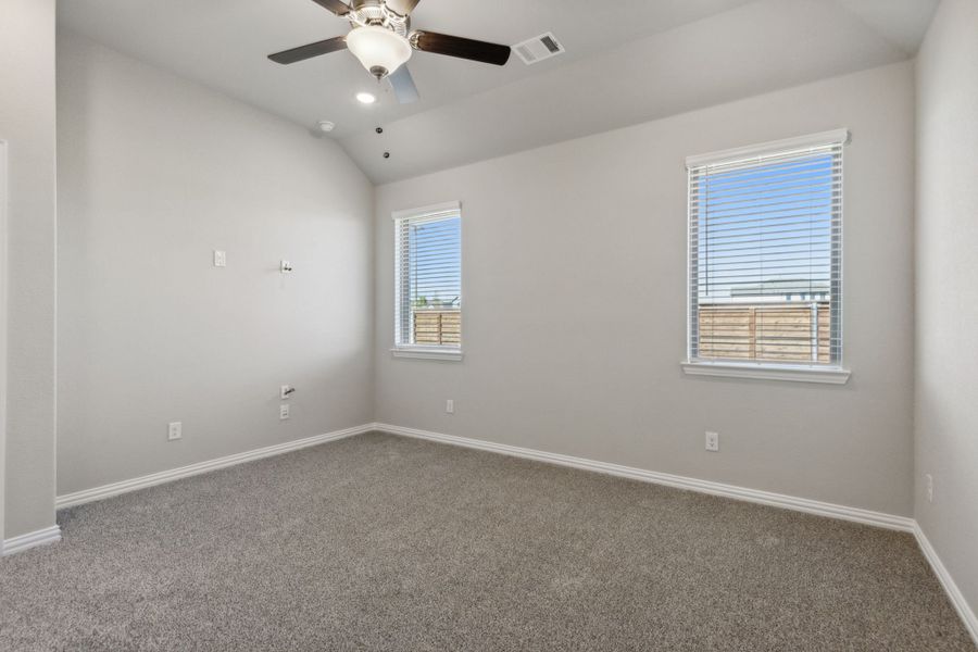 Spacious, unfurnished interior of a new home in Solterra Texas, Mesquite (Image 11).