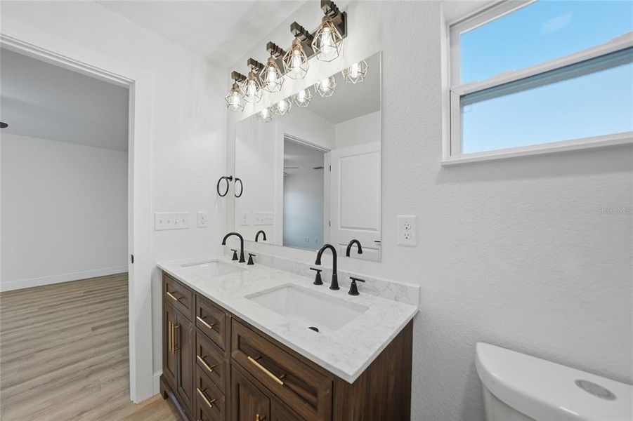 Furnished interior view inside a new home in , Arcadia (Image 11).