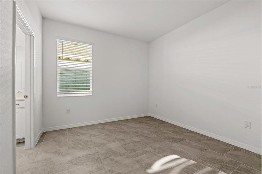 Spacious, unfurnished interior of a new home in Rye Ranch, Parrish (Image 22).