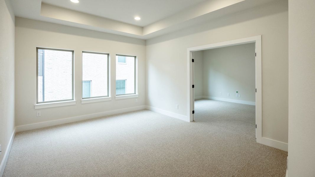 Spacious, unfurnished interior of a new home in Parkside on the River West, Georgetown (Image 8).