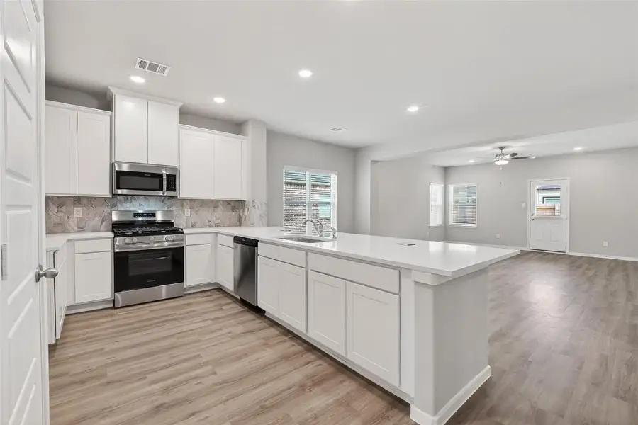 Furnished interior view inside a new home in Rollingbrook Estates, Baytown (Image 7).