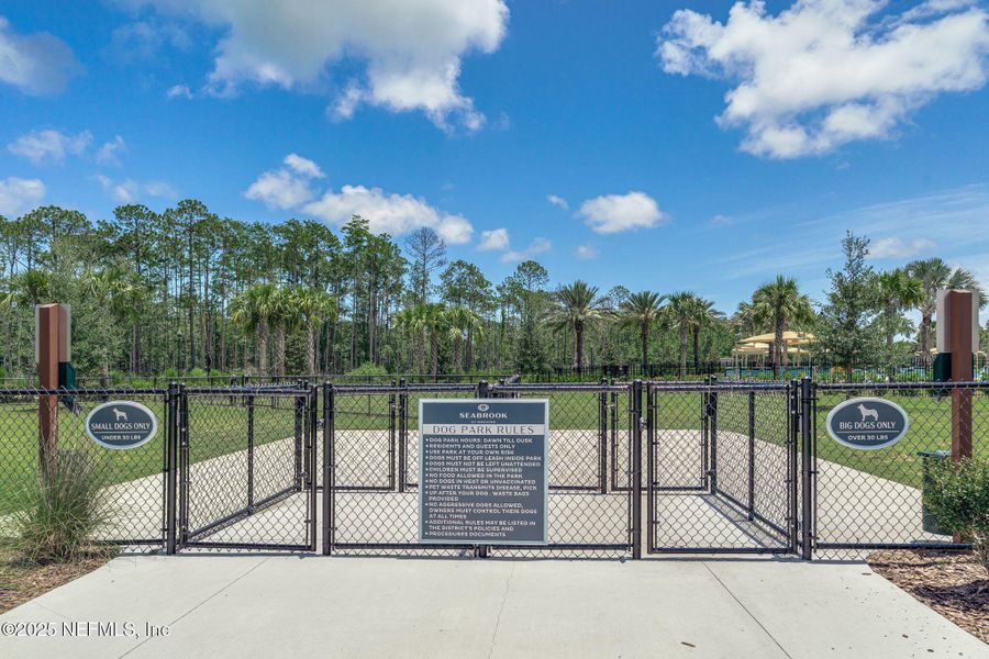 Image 76 of a home in Palm Crest AT Seabrook.