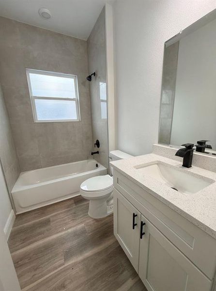 Furnished interior view inside a new home in , Port Charlotte (Image 8).