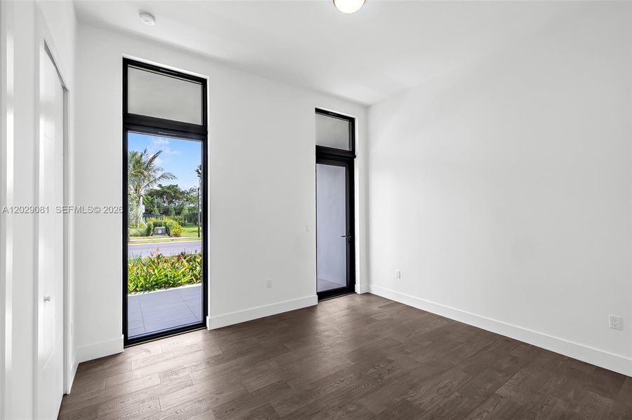 Spacious, unfurnished interior of a new home in , Weston (Image 41).