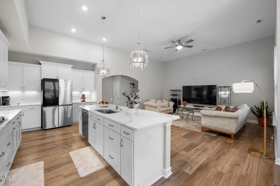 Living/Kitchen Area Living/Kitchen Area