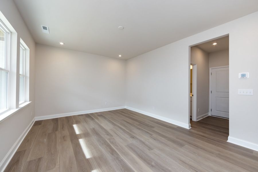 Spacious, unfurnished interior of a new home in Archer Row, Charlotte (Image 25). Spacious, unfurnished interior of a new home in Archer Row, Charlotte (Image 25).