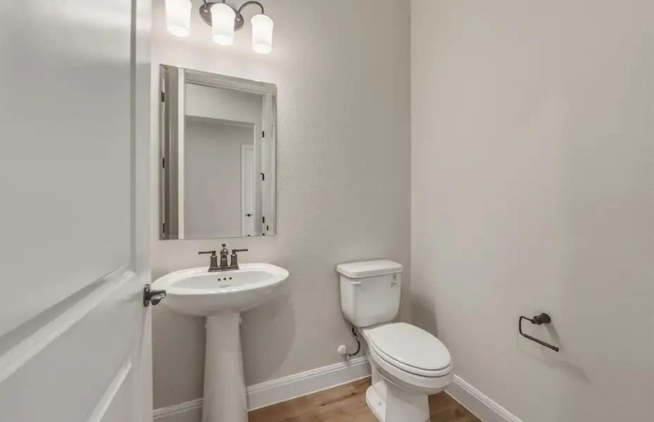 Furnished interior view inside a new home in Sun City Texas, Georgetown (Image 7).