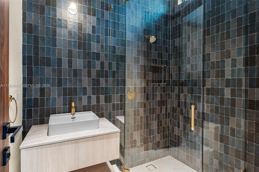 Image 67 of a home in .