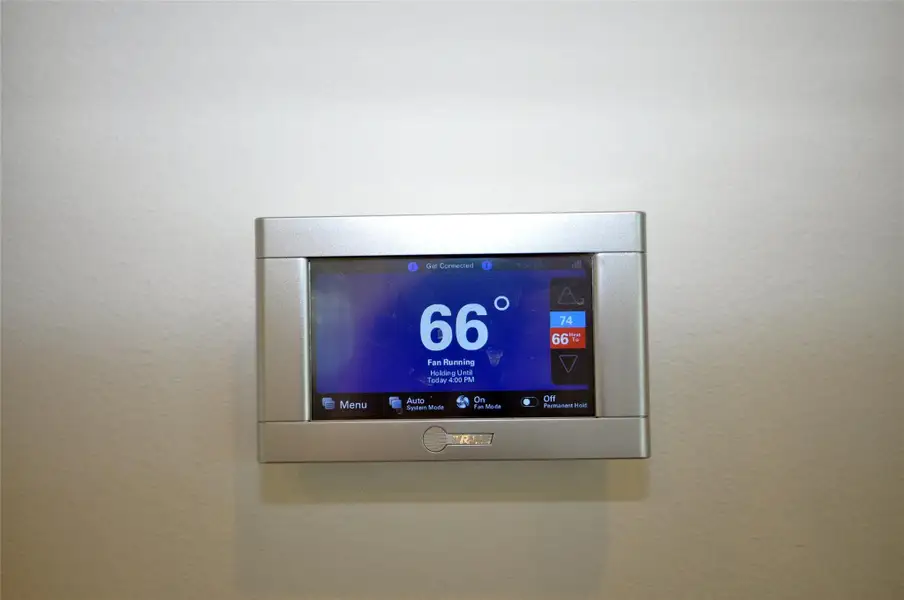 Close-up of interior finishes inside a home in Pedregal, League City (Image 11).