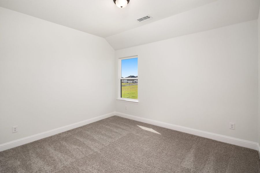 Spacious, unfurnished interior of a new home in Cambridge Crossing, Celina (Image 17).