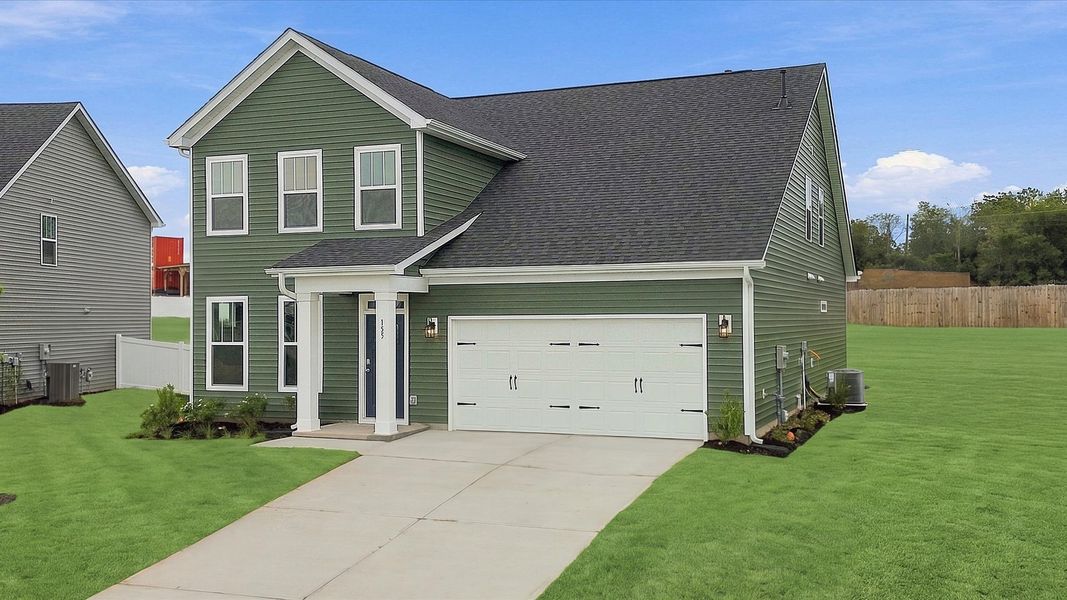 Memorable first impression with elegant exterior design and exceptional materials at Woodglen