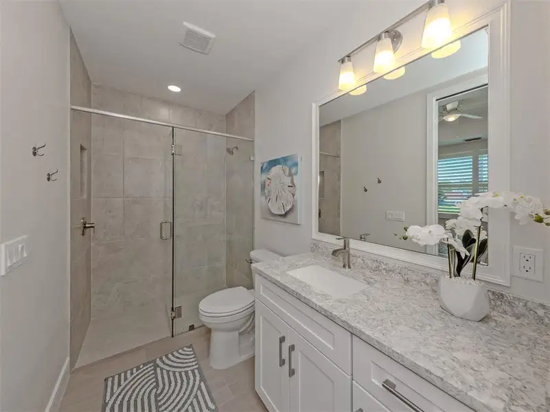 Furnished interior view inside a new home in , Venice (Image 13).