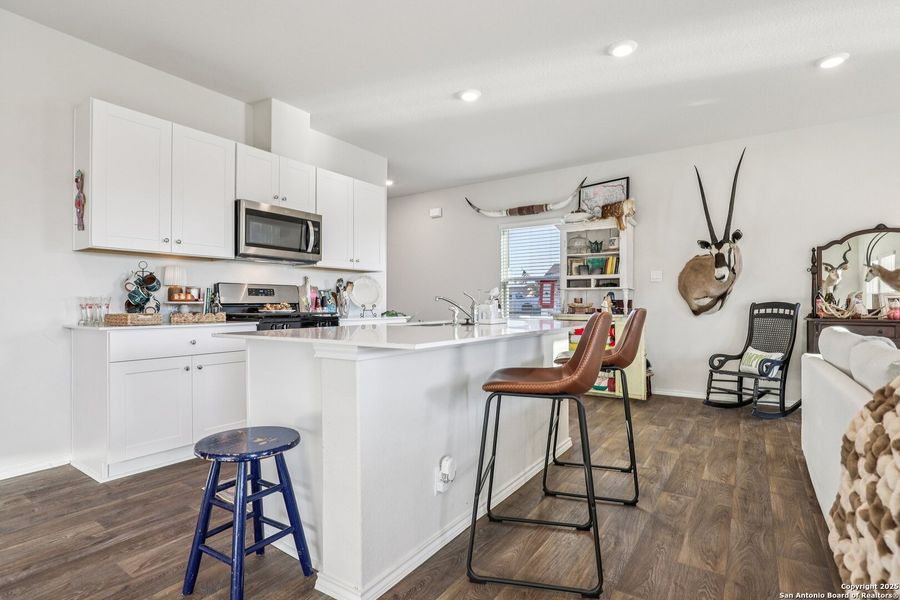 Furnished interior view inside a new home in The Links at River Bend, Floresville (Image 25). Furnished interior view inside a new home in The Links at River Bend, Floresville (Image 25).