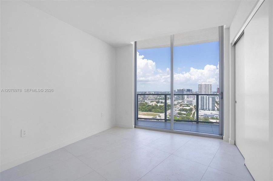 Spacious, unfurnished interior of a new home in , Miami (Image 20).