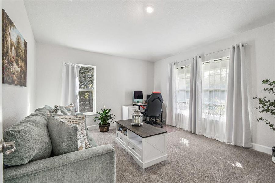 Furnished interior view inside a new home in Sugarmill Woods, Homosassa (Image 8).