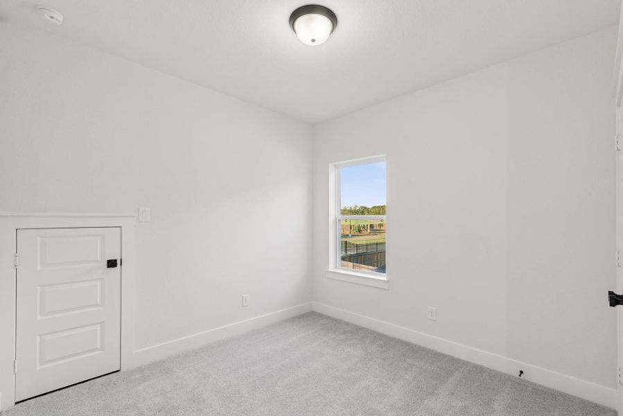 Spacious, unfurnished interior of a new home in The Highlands 40', Porter (Image 19).