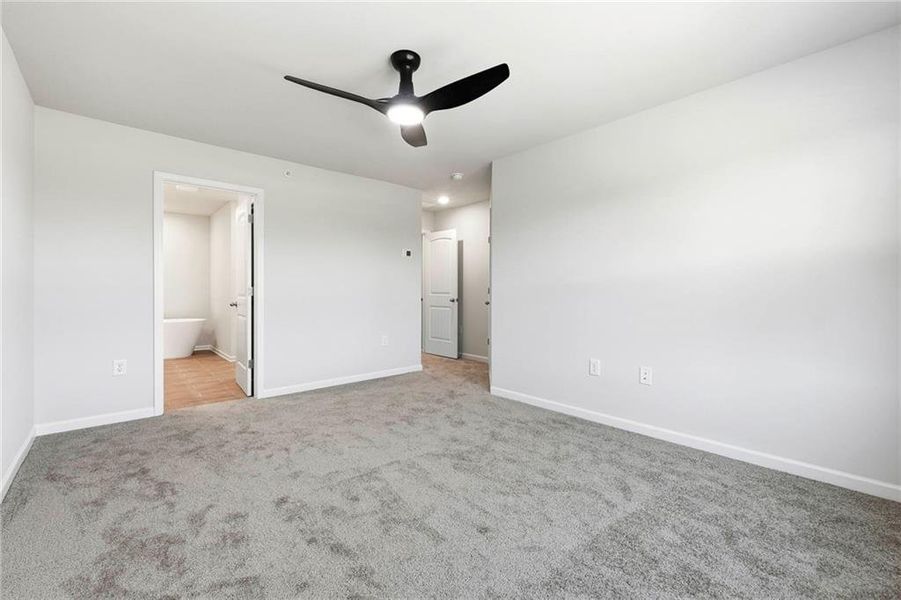 Spacious, unfurnished interior of a new home in Carolina, Palmetto (Image 11). Spacious, unfurnished interior of a new home in Carolina, Palmetto (Image 11).