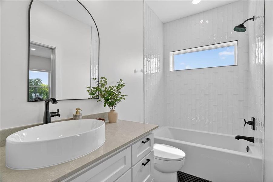 Furnished interior view inside a new home in , Weatherford (Image 17).