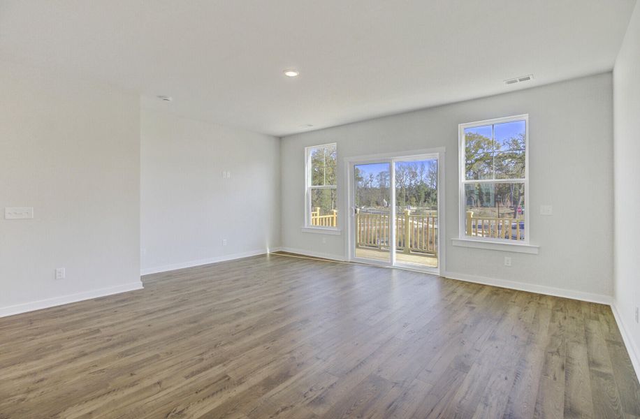 Spacious, unfurnished interior of a new home in , Johns Island (Image 34).
