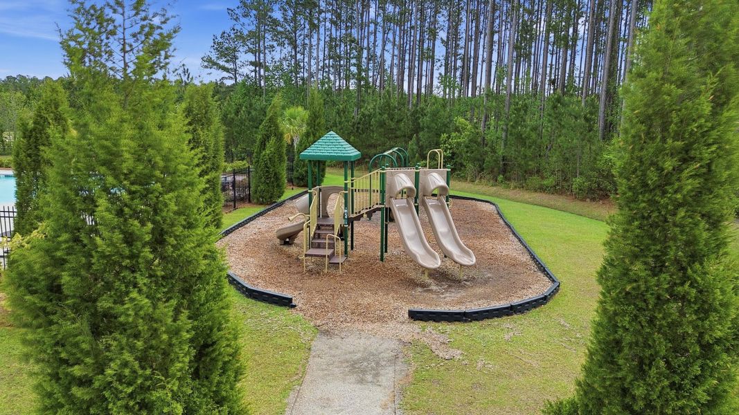 Community amenities in Sanctuary Cove at Cane Bay, Summerville (Image 53).