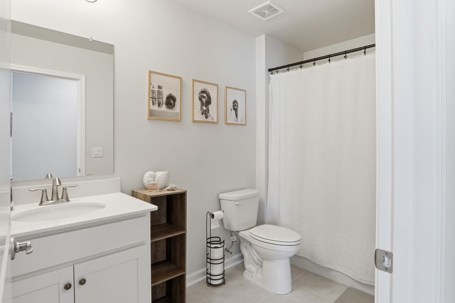 Furnished interior view inside a new home in Founders Corner, Lincolnville (Image 27).
