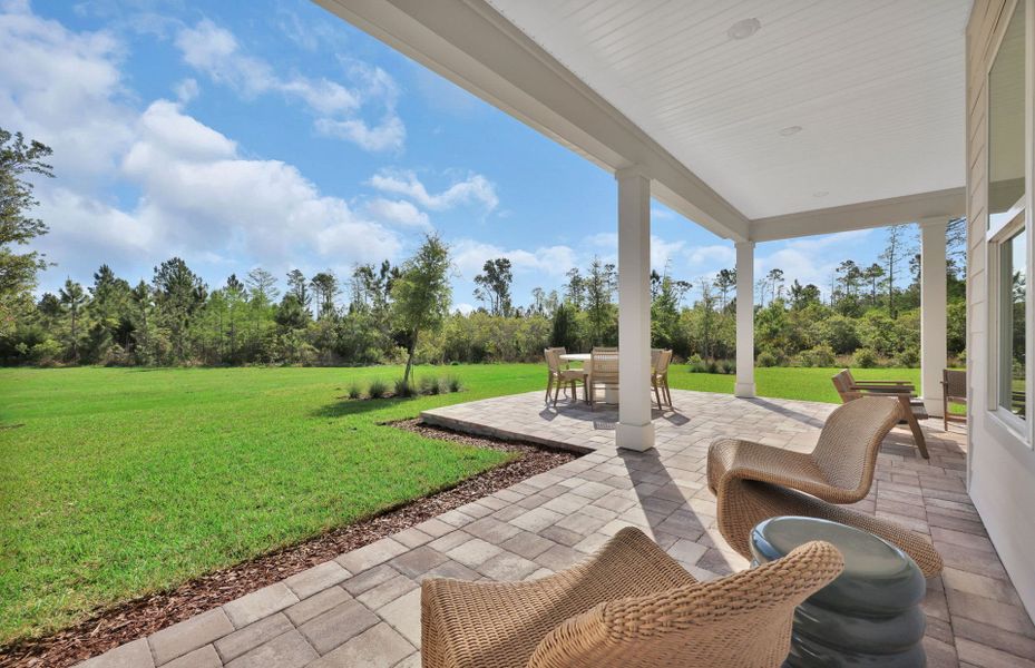 Representative exterior details of a home built from the Renown by Del Webb in Del Webb Saint Johns, St. Johns (Image 3).