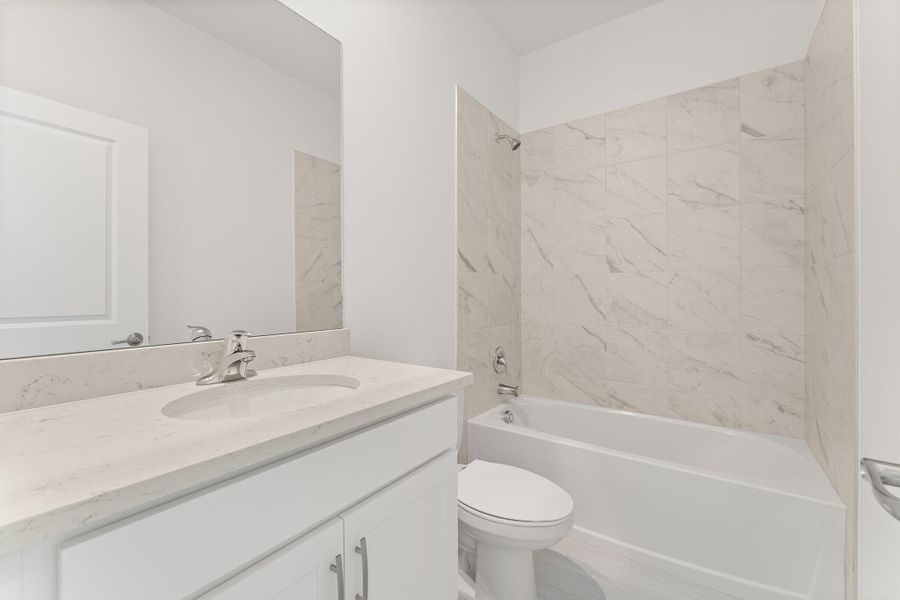 US_SEF_DYLAN_LOT 134_BATH 2