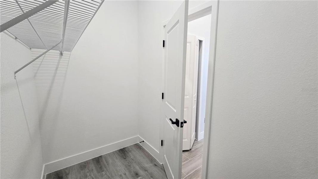 Spacious, unfurnished interior of a new home in , Ocala (Image 26).