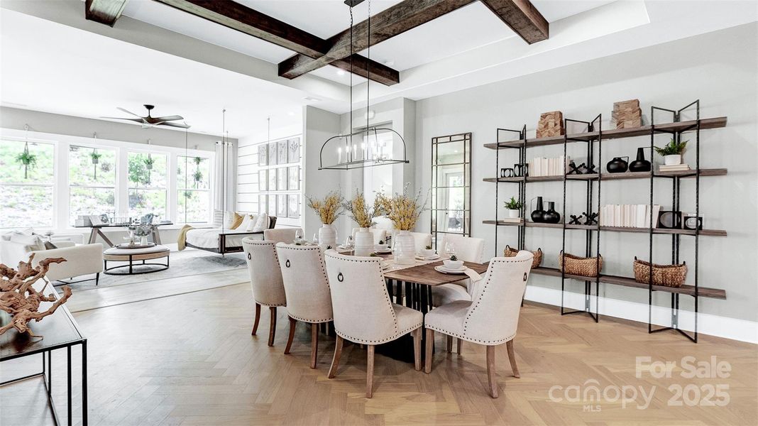 Model photo used for reference