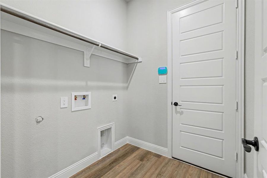 Spacious, unfurnished interior of a new home in , Midlothian (Image 27). Spacious, unfurnished interior of a new home in , Midlothian (Image 27).