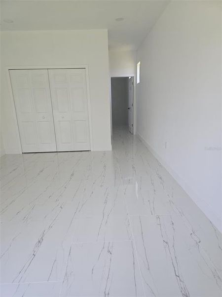 Spacious, unfurnished interior of a new home in , Lehigh Acres (Image 13).