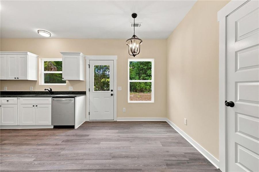 Spacious, unfurnished interior of a new home in , Rome (Image 29).