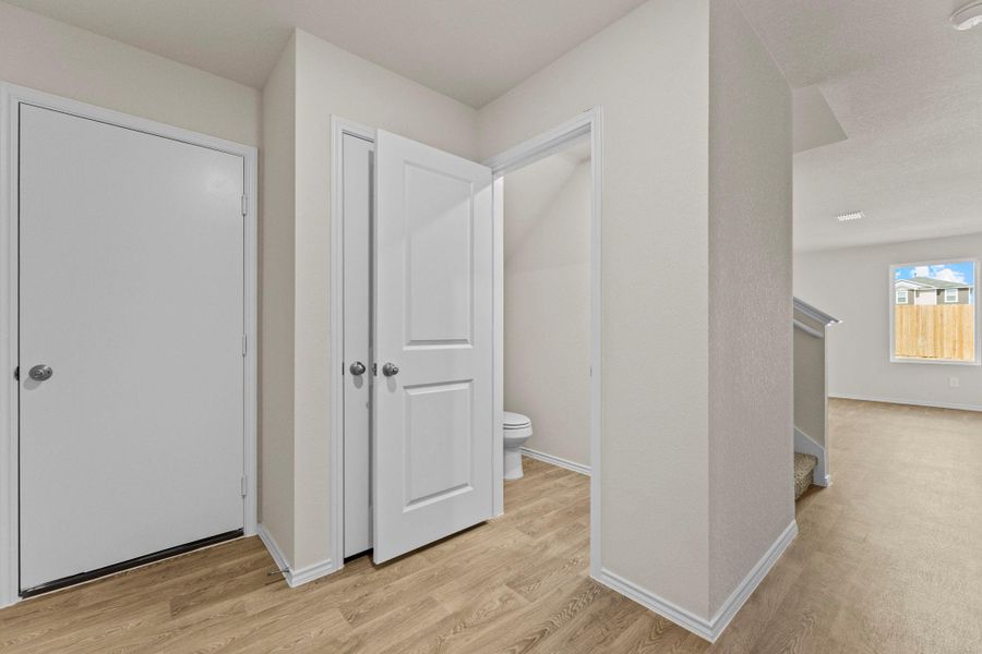 Spacious, unfurnished interior of a new home in Sunset Oaks, Maxwell (Image 16). Spacious, unfurnished interior of a new home in Sunset Oaks, Maxwell (Image 16).