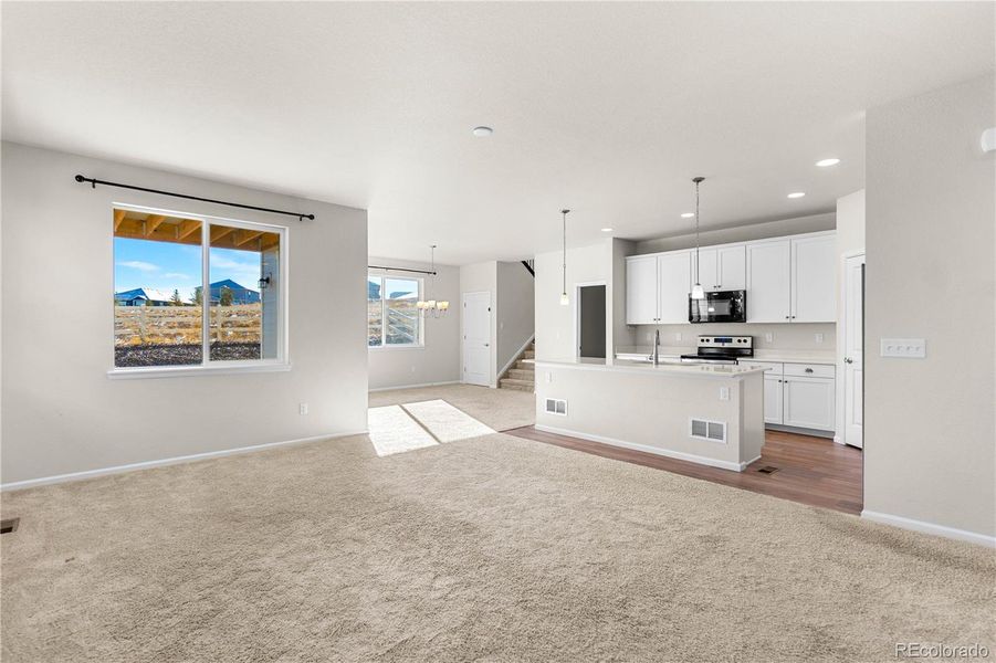 Spacious, unfurnished interior of a new home in , Castle Rock (Image 14).