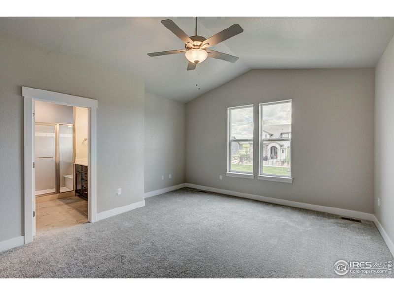 Spacious, unfurnished interior of a new home in Vernazza, Windsor (Image 22).