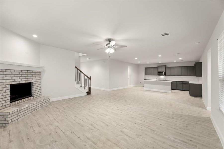 Spacious, unfurnished interior of a new home in Mercer Meadows, Royse City (Image 28). Spacious, unfurnished interior of a new home in Mercer Meadows, Royse City (Image 28).