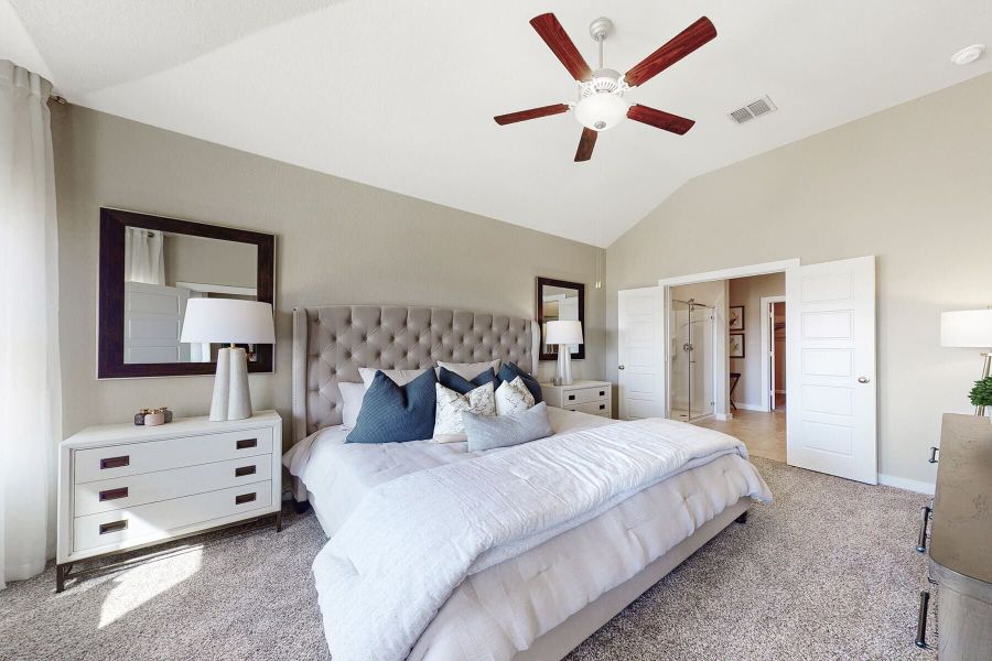 Owner's Bedroom Owner's Bedroom