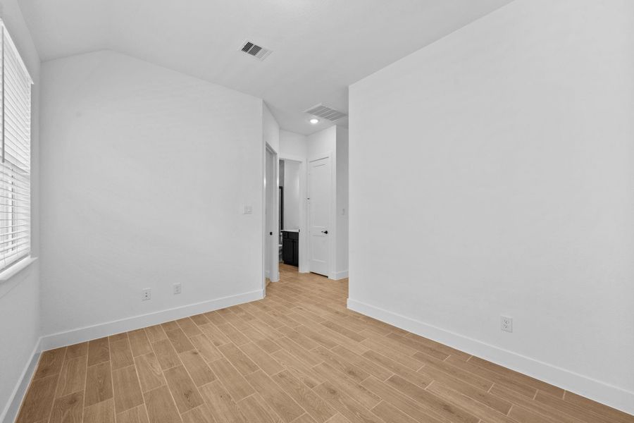 Photos are REPRESENTATIVE of the home /floor plan and are NOT of the actual home.  Selections, features, and room options may vary.
