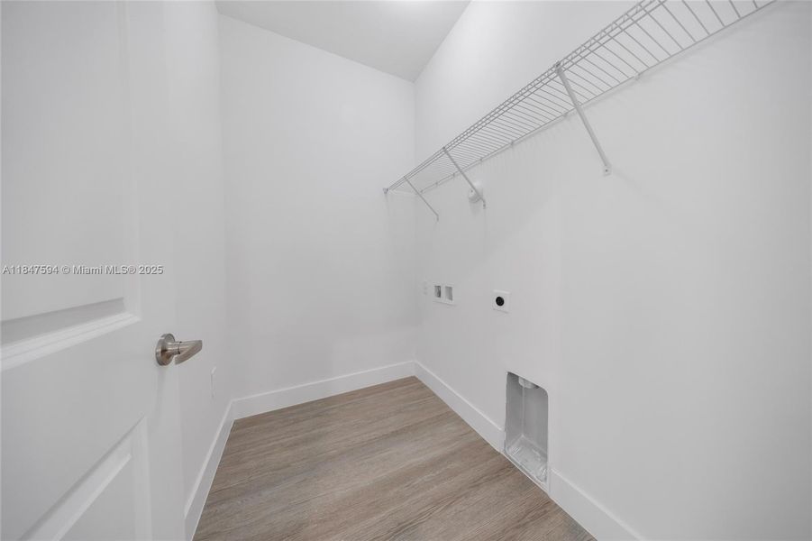 Image 34 of a home in .