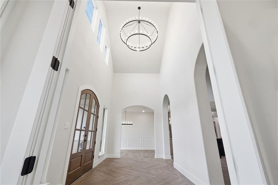 Spacious, unfurnished interior of a new home in , Mansfield (Image 24).