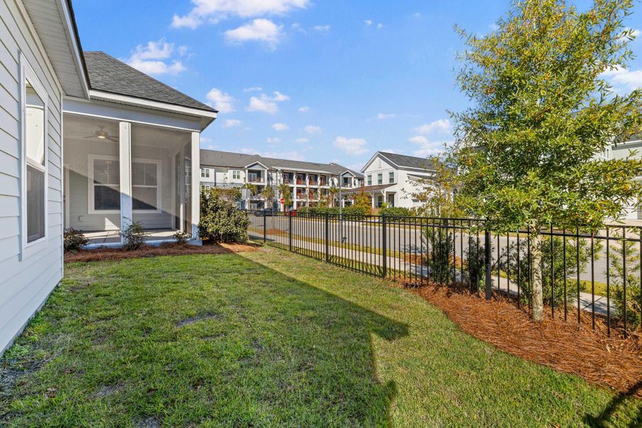 Exterior details and patio area of a home in , Charleston (Image 28).