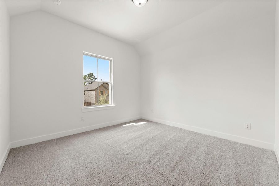 Spacious, unfurnished interior of a new home in Kresston - 40', Montgomery (Image 12).