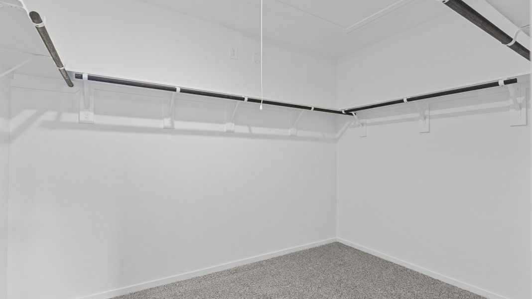 Spacious, unfurnished interior of a new home in Canterra Creek 45' and 50' Homesites, Iowa Colony (Image 16). Spacious, unfurnished interior of a new home in Canterra Creek 45' and 50' Homesites, Iowa Colony (Image 16).