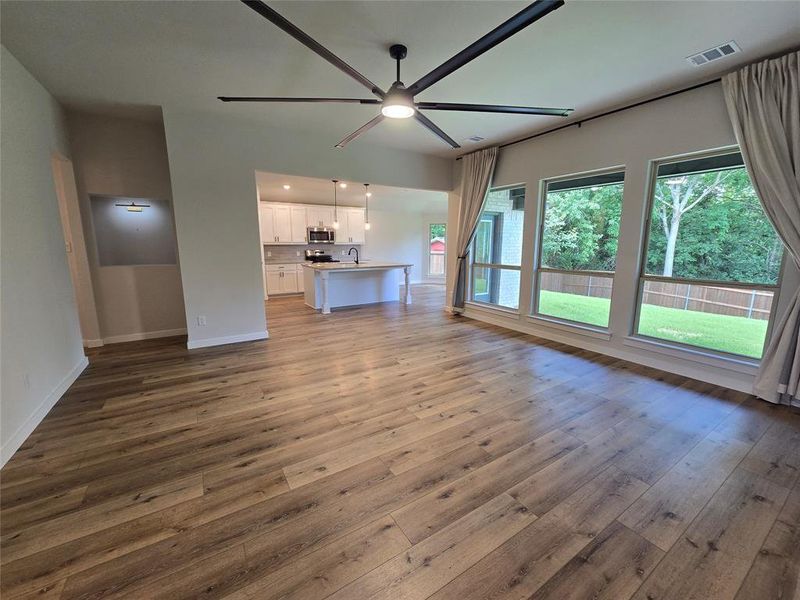 Spacious, unfurnished interior of a new home in Trail Creek, Cleburne (Image 17). Spacious, unfurnished interior of a new home in Trail Creek, Cleburne (Image 17).