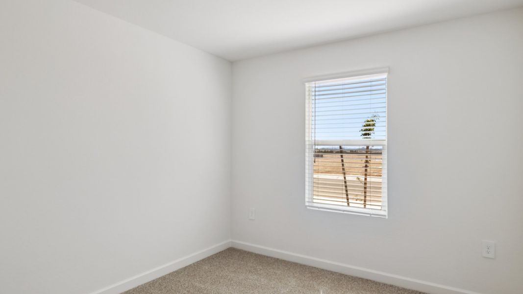 Spacious, unfurnished interior of a new home in Del Rio Ranch, Avondale (Image 20).