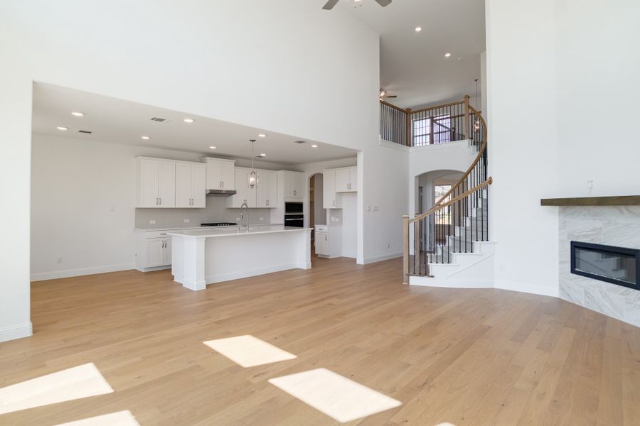 Spacious, unfurnished interior of a new home in Enclave at Legacy Hills, Celina (Image 21).