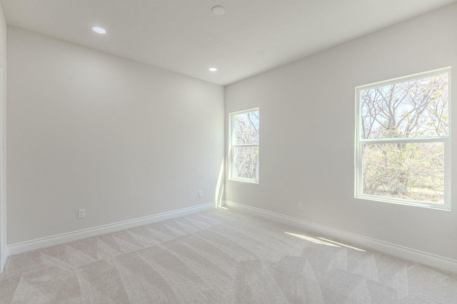 Spacious, unfurnished interior of a new home in , Houston (Image 23).