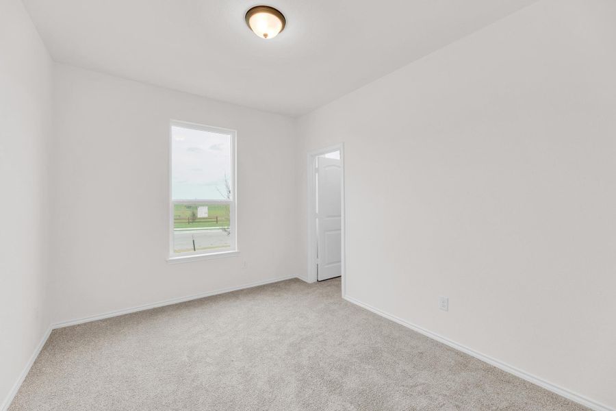 Spacious, unfurnished interior of a new home in Mustang Valley, Manor (Image 14). Spacious, unfurnished interior of a new home in Mustang Valley, Manor (Image 14).