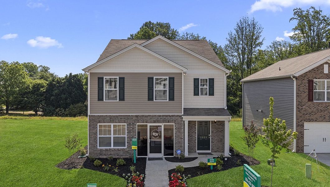 Representative exterior photo of a completed home built from the Robie by D.R. Horton in Brookside Farms - The Meadows, Greer, SC (Image 23).